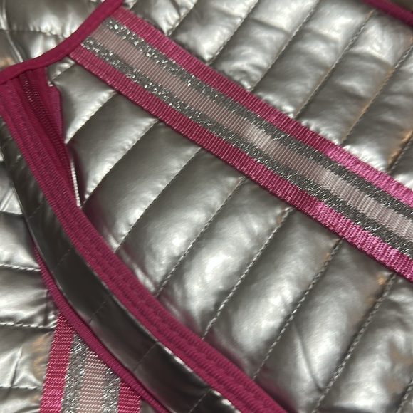 Stylish Silver and Pink Quilted Women's Pickleball Large Sports Bag - Picture 5 of 5